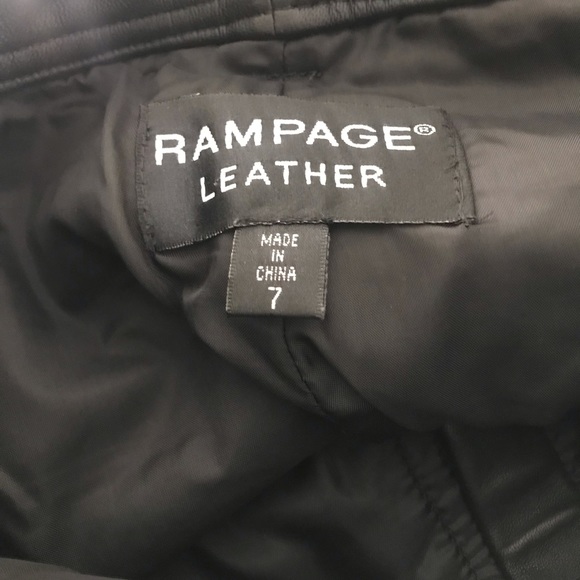 Rampage leather high-rise pants with classic 5-pocket design.  Size 7 - Picture 6 of 6